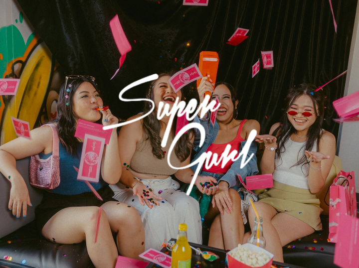 Shop Supergurl on Atome