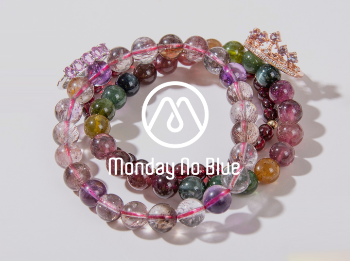 Shop Monday No Blue on Atome