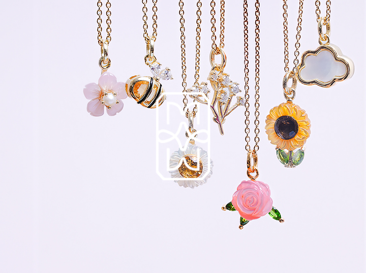 Shop Mondays Made on Atome